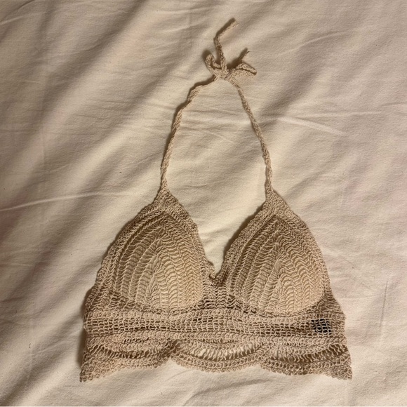 SHEIN Cream Crochet Halter Bikini Top Size Small - Picture 1 of 5